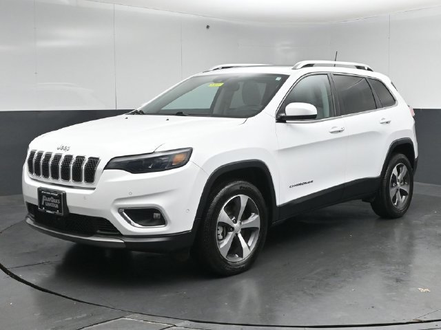 Used 2021 Jeep Cherokee Limited w/ Trailer Tow Group AWD/4WD image 3