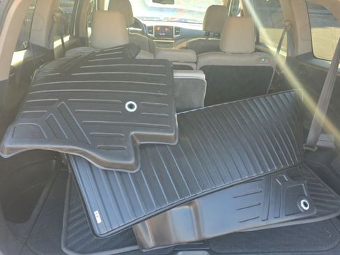 Used 2017 Honda Pilot EX-L image 14