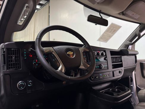 Used 2020 Chevrolet Express 2500 w/ Driver Convenience Package RWD image 9