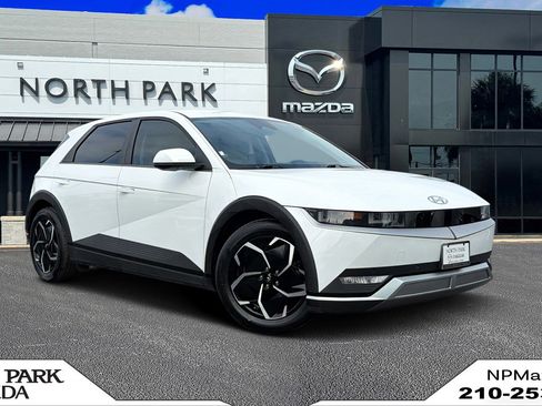 Used 2023 Hyundai Ioniq 5 SEL image 1