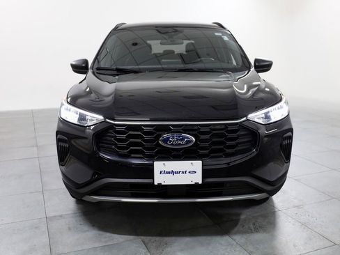 Certified 2025 Ford Escape ST-Line AWD/4WD image 3