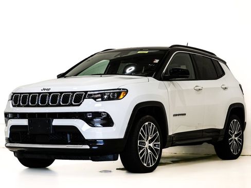 Used 2023 Jeep Compass Limited w/ Elite Group AWD/4WD image 1