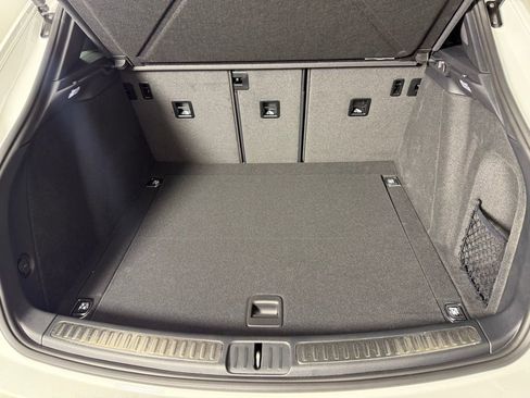 New 2025 Porsche Macan S image 17