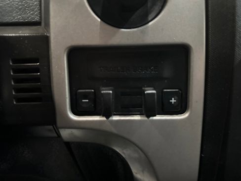 Used 2011 Ford F150 XLT w/ XTR Pkg image 28