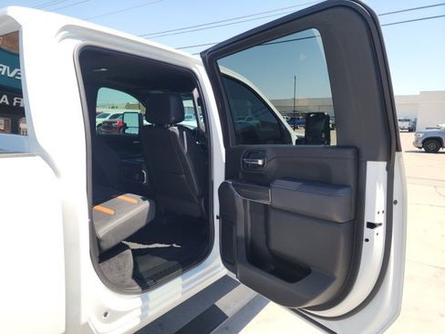 Used 2022 GMC Sierra 2500 AT4 w/ AT4 Preferred Package image 34