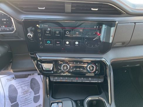 Used 2024 GMC Sierra 1500 AT4 w/ AT4 Premium Package image 21