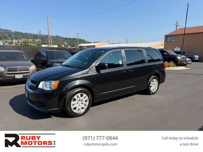 Used 2018 Dodge Grand Caravan SE
