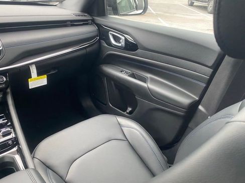 New 2026 Jeep Compass Limited image 34