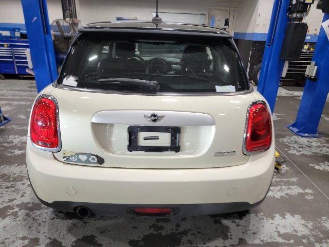 Used 2015 MINI Cooper 2-Door Hardtop FWD image 5