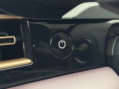 Used 2025 Porsche Taycan 4S image 20