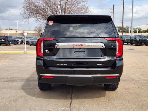 Certified 2024 GMC Yukon SLT image 7