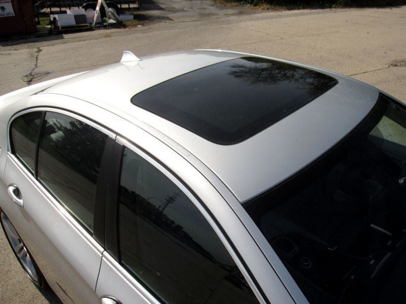 Used 2013 BMW 550i Sedan RWD image 16