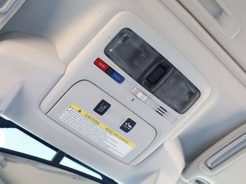 Used 2016 Subaru Forester 2.5i Premium image 17