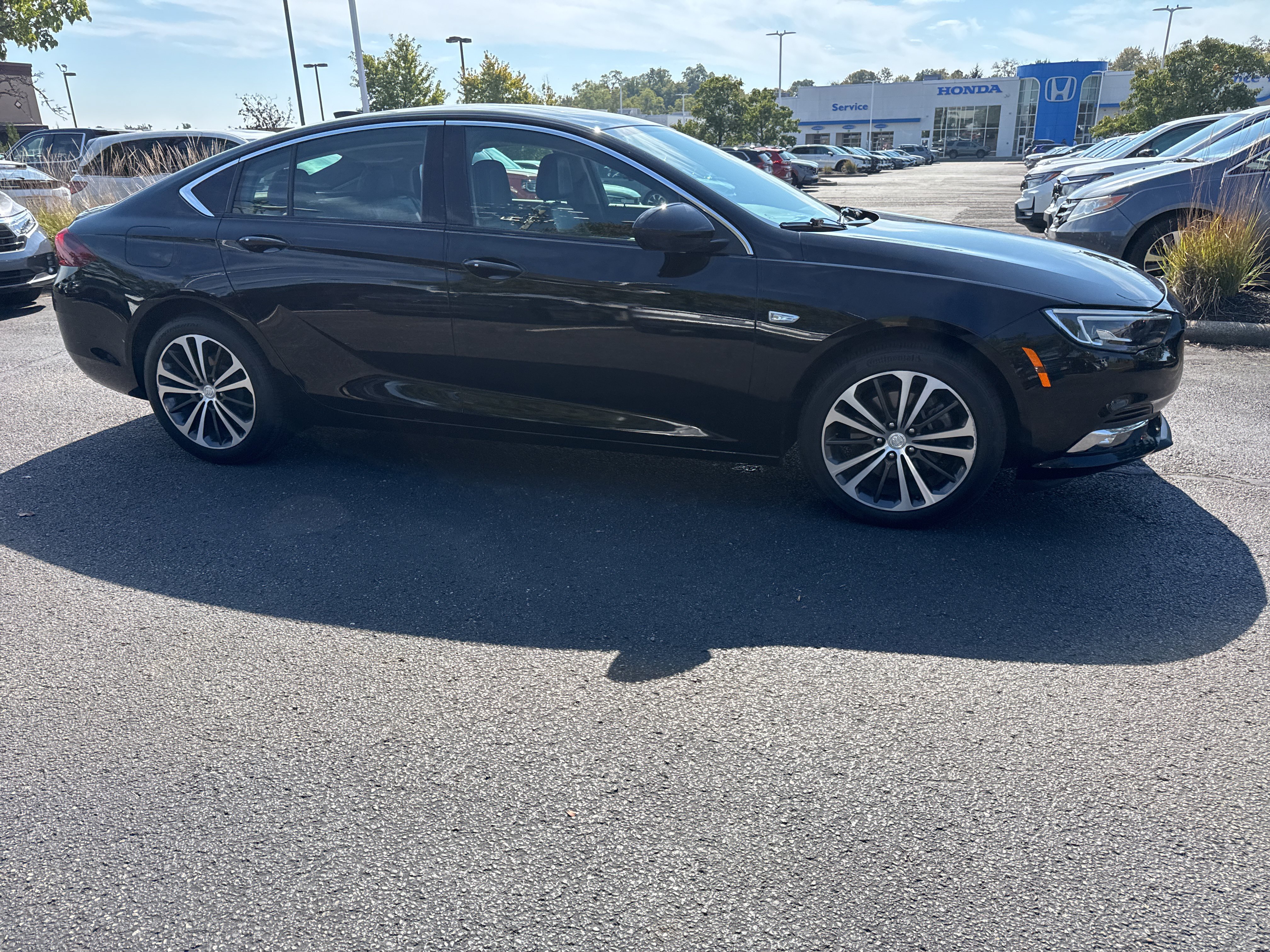 Used 2019 Buick Regal Essence w/ Driver Confidence Package I AWD/4WD image 24