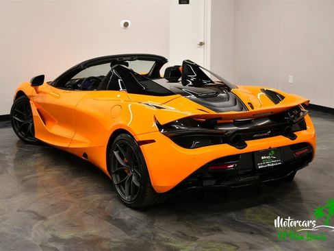 Used 2023 McLaren 720S Spider image 7