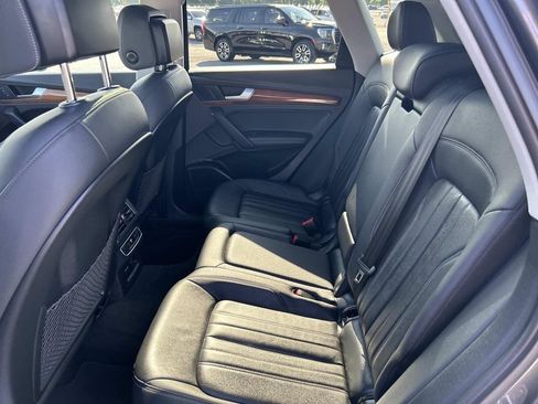 Used 2022 Audi Q5 2.0T Premium Plus w/ Premium Plus Package AWD/4WD image 25