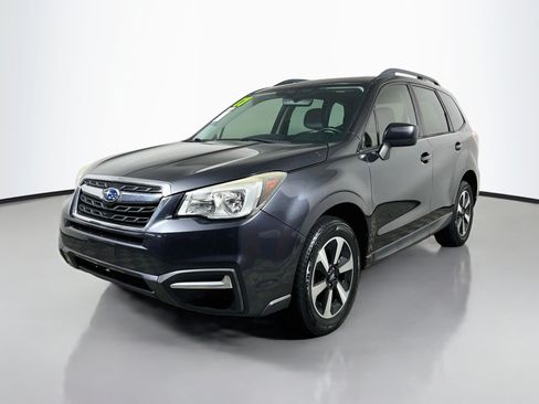 Used 2017 Subaru Forester 2.5i Premium w/ All-Weather Package AWD/4WD image 10