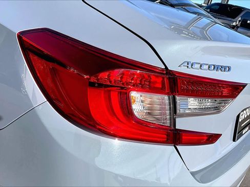 Used 2021 Honda Accord Touring image 28