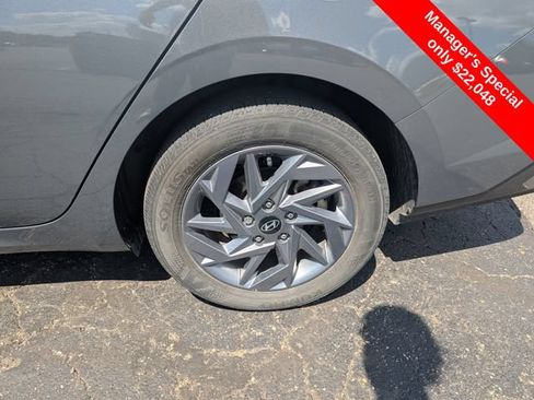 Certified 2024 Hyundai Elantra SEL FWD image 22