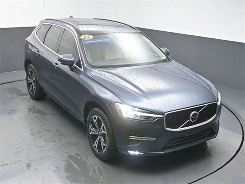 Certified 2022 Volvo XC60 B5 Momentum w/ Climate Package image 43