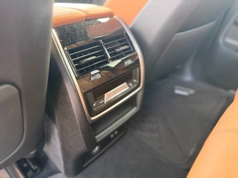 Certified 2025 BMW X5 xDrive40i w/ M Sport Package AWD/4WD image 18