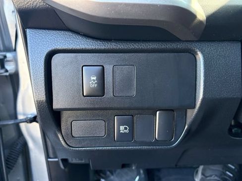 Used 2021 Toyota Tacoma SR5 RWD image 23