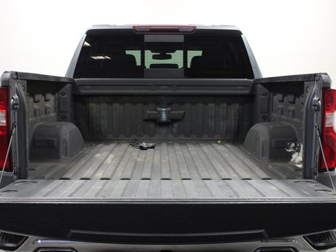 Used 2021 Chevrolet Silverado 1500 LTZ AWD/4WD image 14