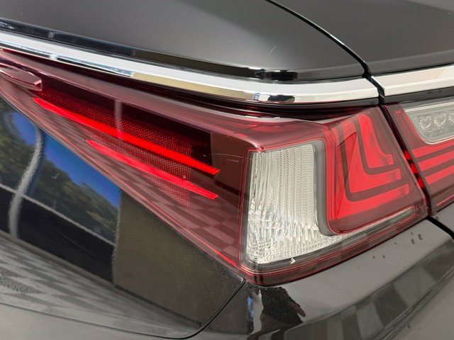 Used 2019 Lexus ES 350 w/ Accessory Package FWD image 12