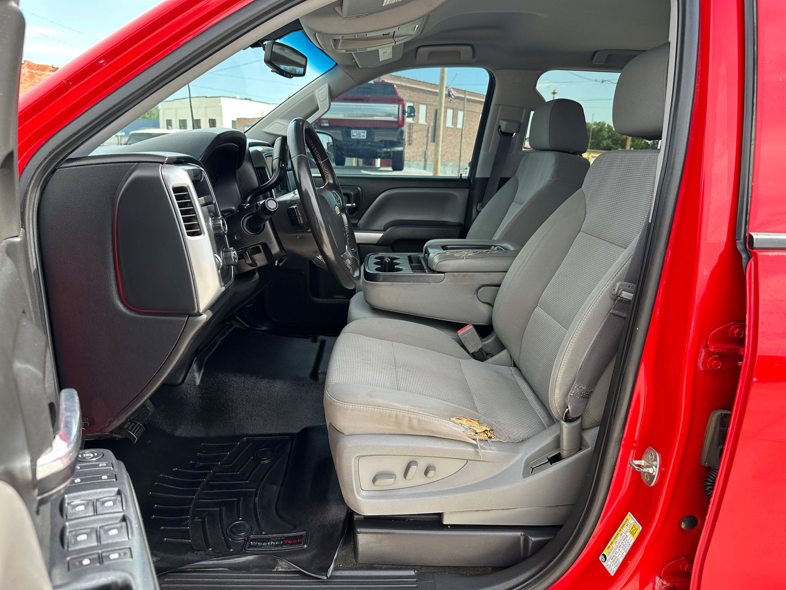 Used 2017 Chevrolet Silverado 1500 LT w/ All Star Edition AWD/4WD image 11