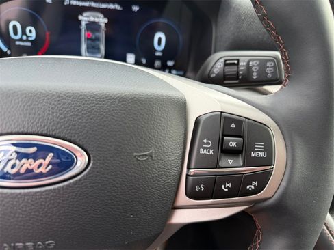 New 2025 Ford Explorer Active w/ Active Comfort Package image 24