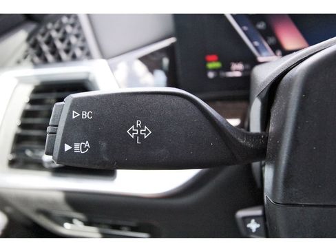 Used 2024 BMW X7 xDrive40i w/ Climate Comfort Package AWD/4WD image 17