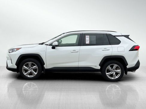 Used 2021 Toyota RAV4 XLE Premium AWD/4WD image 2