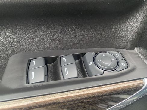 Used 2020 Chevrolet Silverado 1500 LT w/ All-Star Edition image 22