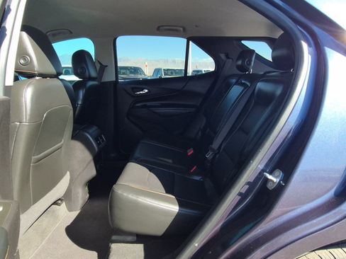Used 2018 Chevrolet Equinox Premier FWD image 26