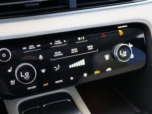 Certified 2025 INFINITI QX60 Luxe image 53