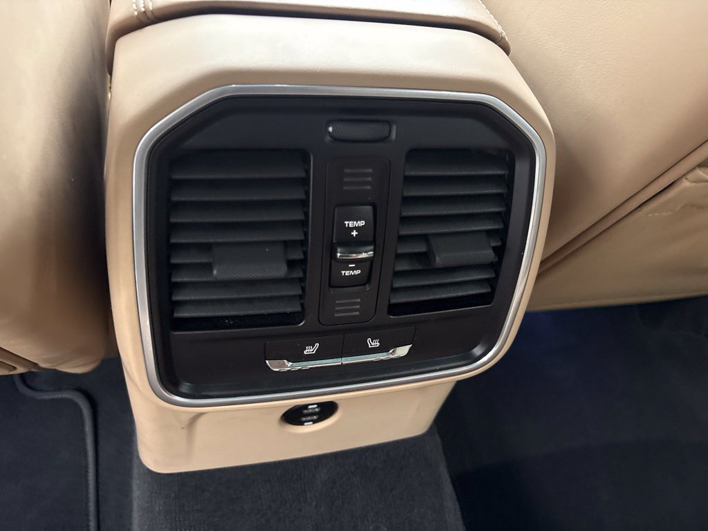 Certified 2023 Porsche Macan S AWD/4WD image 31