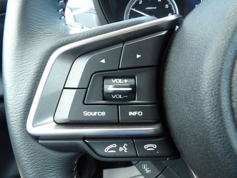Used 2020 Subaru Forester Premium AWD/4WD image 17