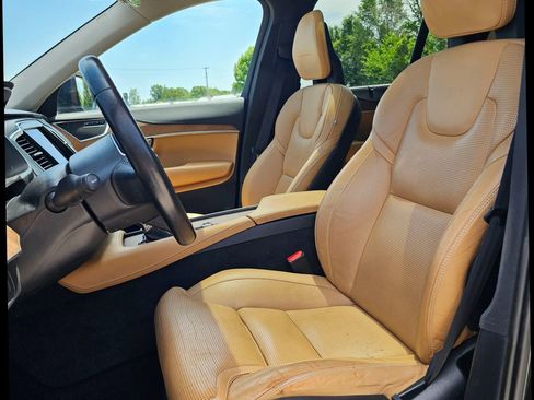 Used 2016 Volvo XC90 T6 Inscription w/ Protection Package Plus AWD/4WD image 12