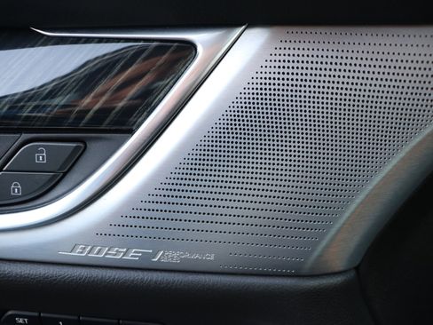 Used 2023 Cadillac XT6 Premium Luxury image 49