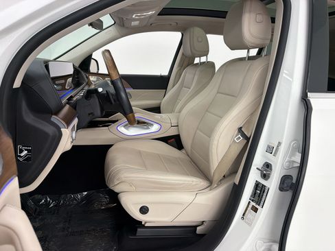 Used 2022 Mercedes-Benz GLS 450 4MATIC image 5
