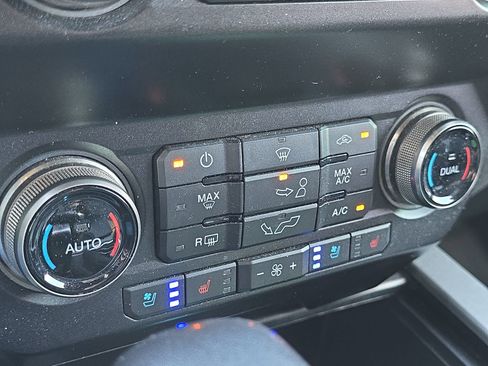 Certified 2020 Ford F150 Raptor w/ Equipment Group 802A Luxury image 19