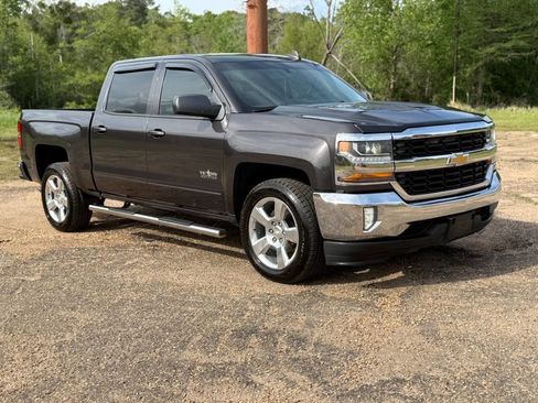 Used 2016 Chevrolet Silverado 1500 LT w/ Texas Edition image 7