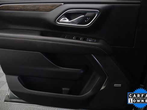 Certified 2023 Chevrolet Suburban Premier w/ Premium Package image 33