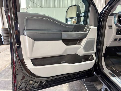 Used 2024 Ford F250 Limited AWD/4WD image 19
