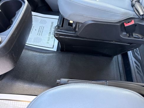 Used 2018 Ford Transit 350 XL image 26