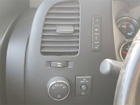 Used 2013 Chevrolet Silverado 1500 LT image 9