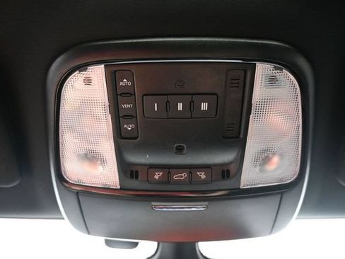 Used 2024 Dodge Durango GT AWD/4WD image 34