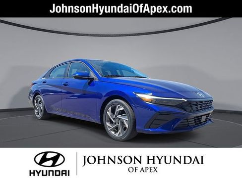 New 2026 Hyundai Elantra Limited FWD image 1