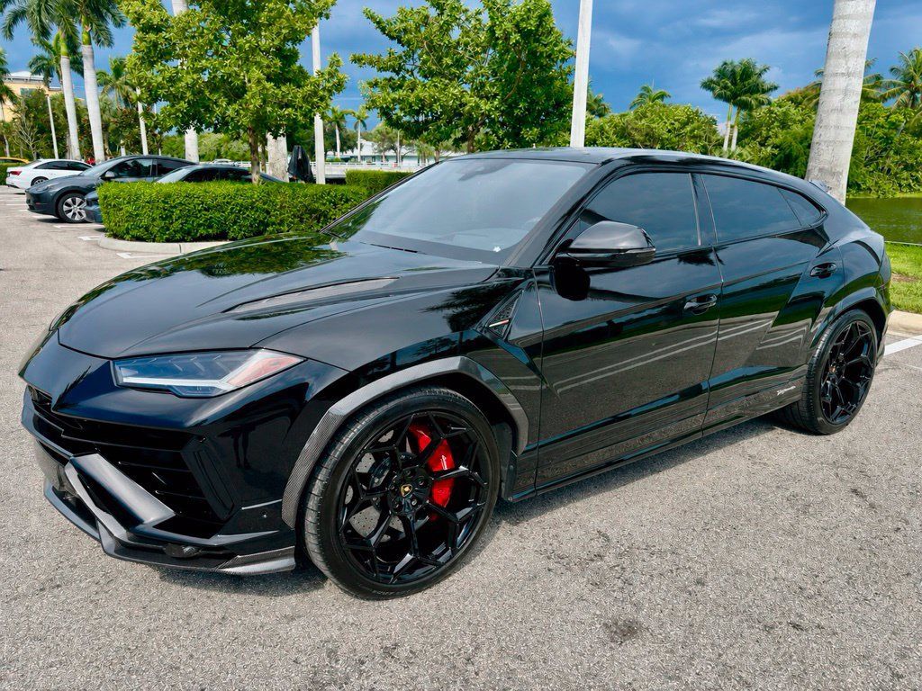 Used 2024 Lamborghini Urus Performante AWD/4WD image 11
