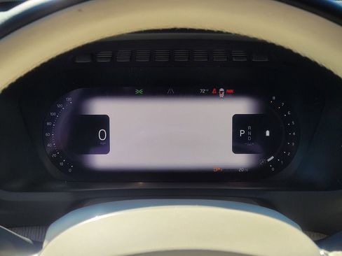 Used 2023 Volvo XC90 B6 Plus w/ Protection Package Premier image 19